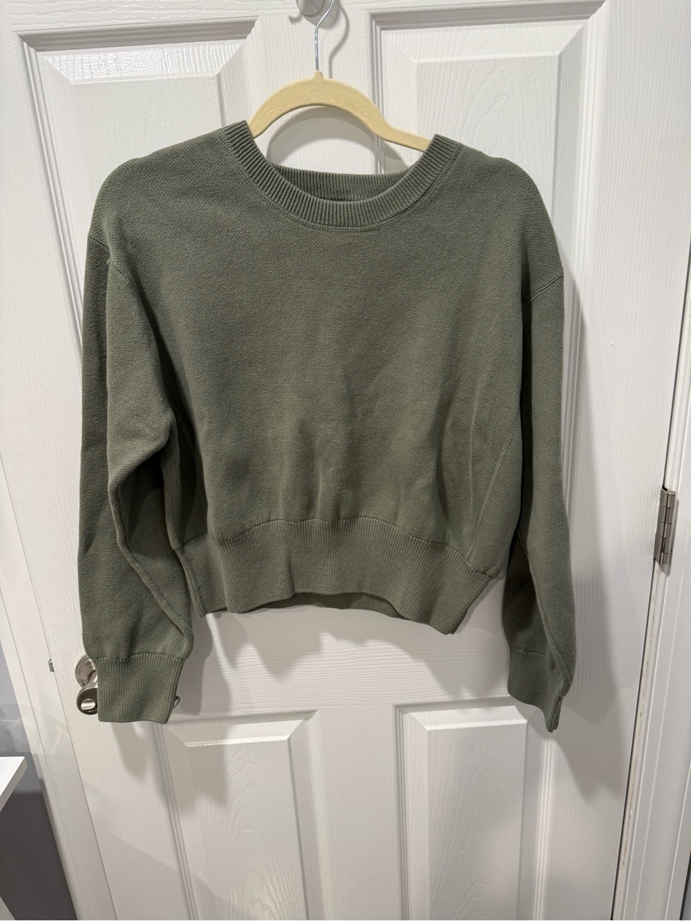 Women’s Olive Green Crewneck Sweater Aerie